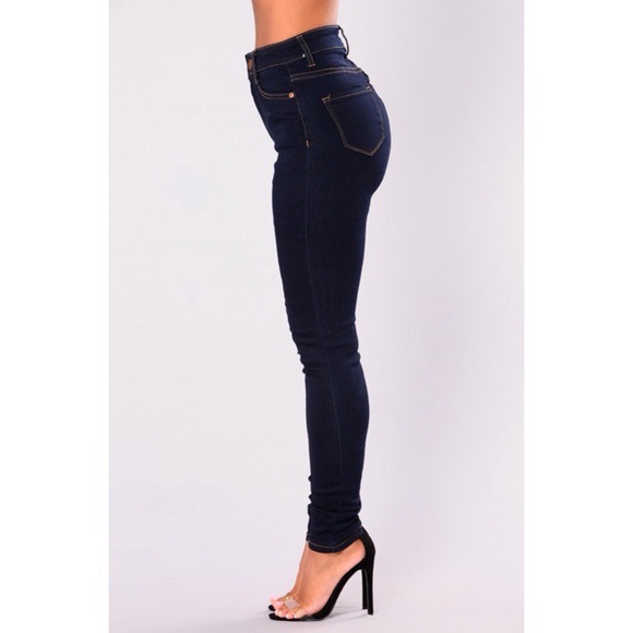 Zillionare Skinny Dark Wash Jeans -FashionNova - Picture 1 of 4